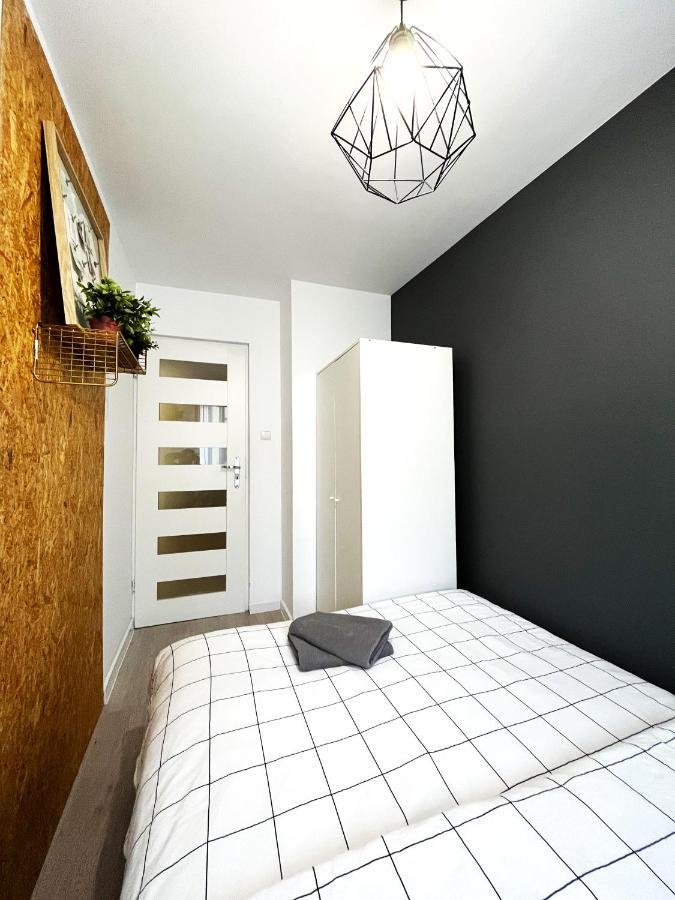 Traugutta Apartment ~ Self Check-In 24H ~ Lift Вроцлав Екстериор снимка
